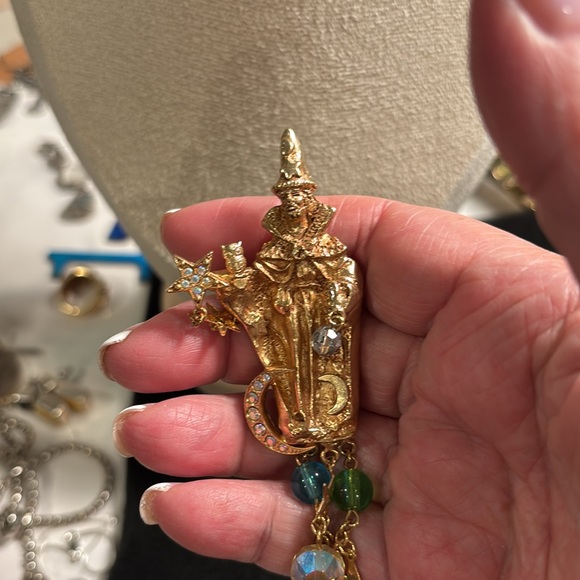 Kirk’s Folly Wizard - Picture 3 of 5